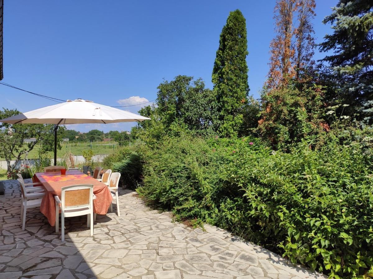 Domaine Des Arts Hotel Dompierre  Kültér fotó